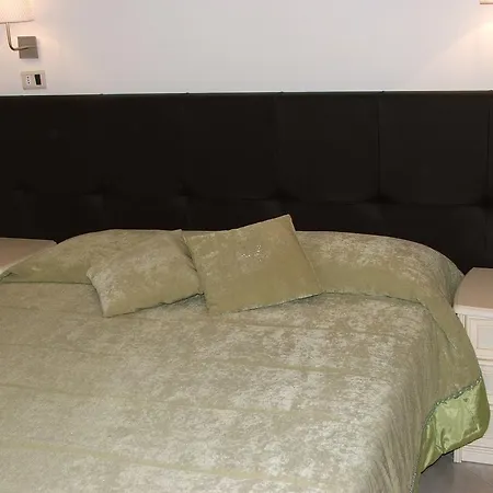 Agriturismo Zio Cristoforo * 카살벨리노