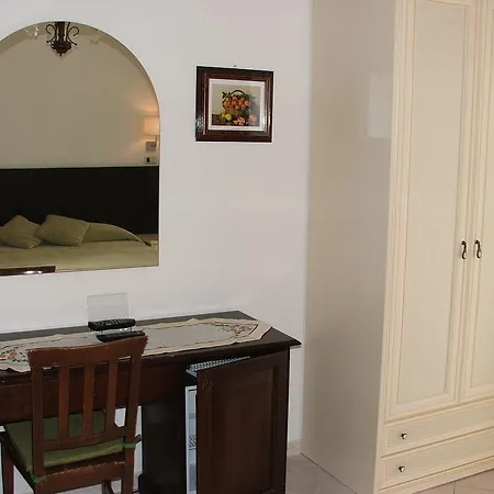 Alloggio per agriturismo Zio Cristoforo *